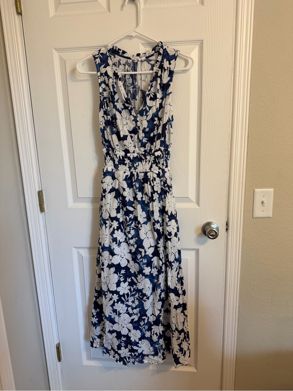 GAP Navy and White Floral Sleeveless Maxi Dress